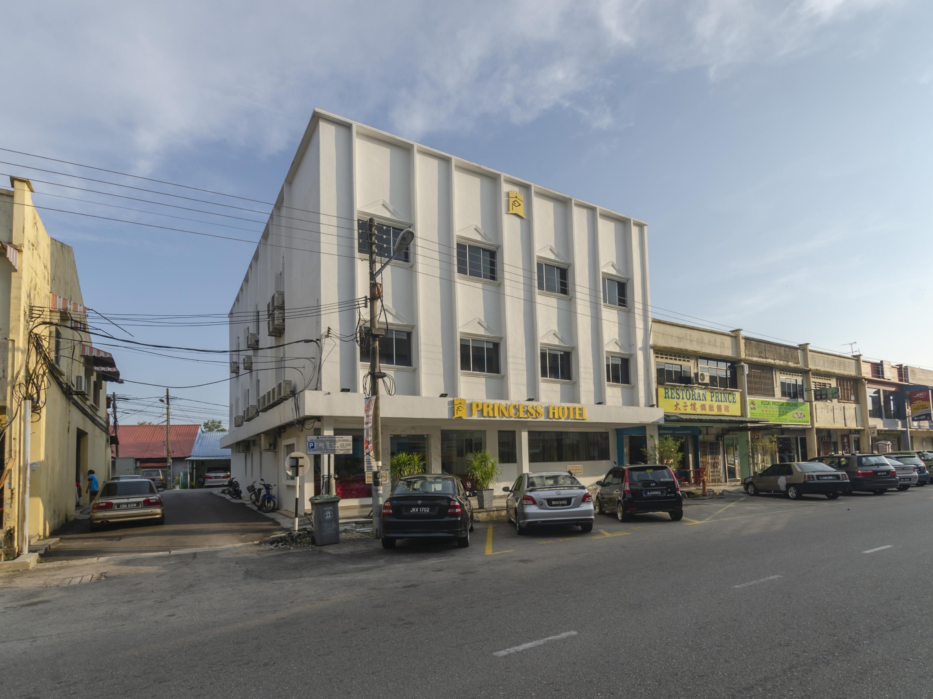 Princess Hotel Pontian Понтіан-Кечіл Екстер'єр фото